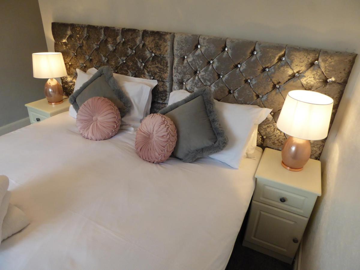South View Country House Sleeps 12 - Hot Tub - Views Henley-in-Arden Eksteriør bilde