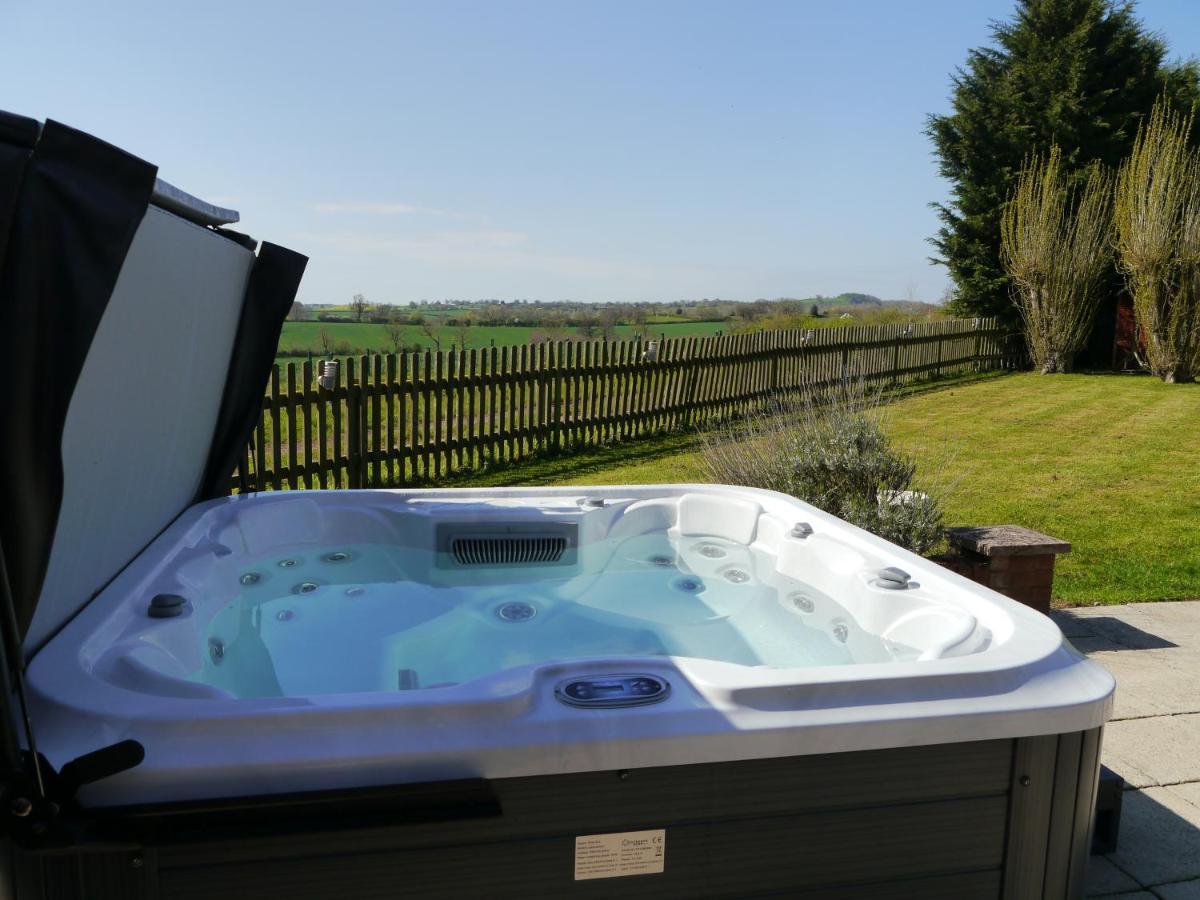 South View Country House Sleeps 12 - Hot Tub - Views Henley-in-Arden Eksteriør bilde